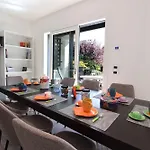 別荘 House Martina Perfect Retreat For Bikers Garage