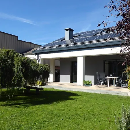 Nyaraló House Martina Limana