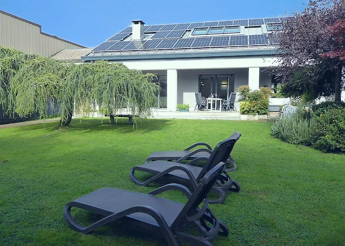 Дом отдыха House Martina Perfect Retreat For Bikers Garage Limana